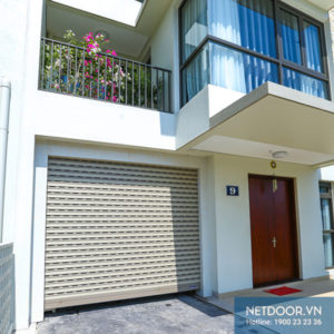 Cửa cuốn là loại cửa an toàn nhất cho nhà phố